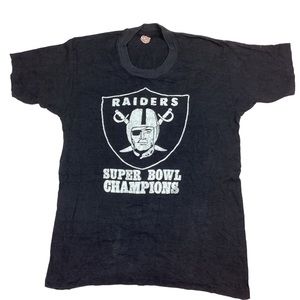 Vintage Oakland Raiders Super Bowl Champions single stitch T-shirt
